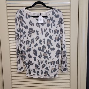 Styleholic shirt size s cheetah